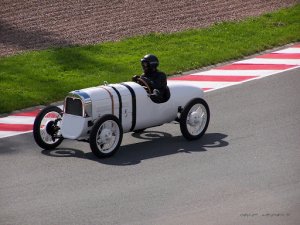 DKW_F1_rennwagen.jpg