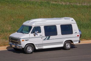 1995_gmc_g20_conversion_van_1552312887cfcd2DSC08558.jpg