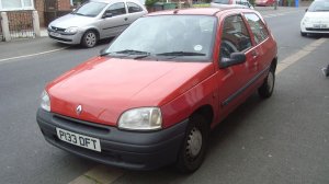 1997_Renault_Clio_11_RL_Paris_21904470911.jpg