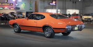 1970_Oldsmobile_Cutlass_442_2.jpg