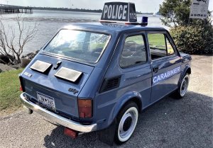 fiat-126p-carabinieri-tyl.jpg