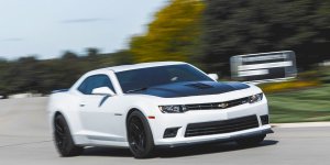 2015-chevrolet-camaro-ss-1le-test-review-car-and-driver-photo-635691-s-original.jpg