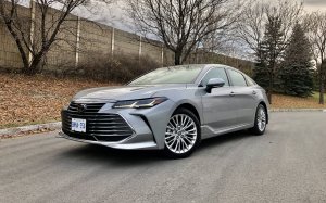 485297-c-est-officiellement-la-fin-pour-la-toyota-avalon.jpeg