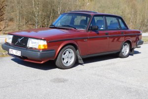 volvo-244-turbo-10029-1505491189.jpeg