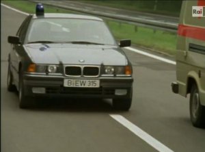 bmwe3611.jpg