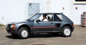 peugeot_205_t16_client.jpg