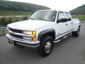 Chevy_K3500_Crew_Cab_Dually.jpg