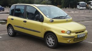 Fiat_Multipla_2002_29392161886.jpg