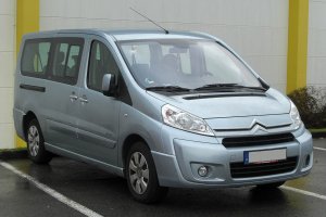 Citron_Jumpy_Kombi_front_20110109.jpg