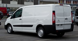 Citron_Jumpy_Kastenwagen_HDi_125_II_Facelift__Heckansicht_5_September_2012_Wuppertal.jpg