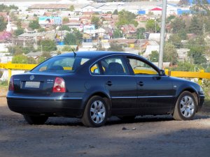 sedan.jpg