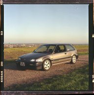 Une Civic